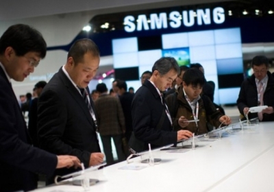 Samsung Galaxy S IV реагуватиме на рухи очей, - New York Times
