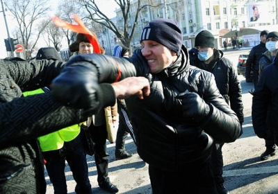 Активисты с георгиевскими лентами сформировали в Донецке 