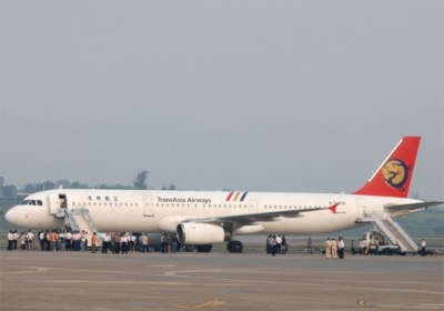 Щонайменше 51 особа загинула під час екстреної посадки літака на Тайвані