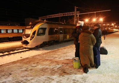 Украинцы через Интернет смогут заказывать билеты еще на 15 поездов