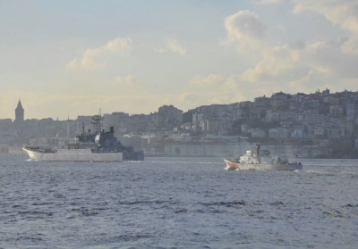 В Босфорі російський корабель демонстративно приготувався збивати повітряні цілі,- ФОТО