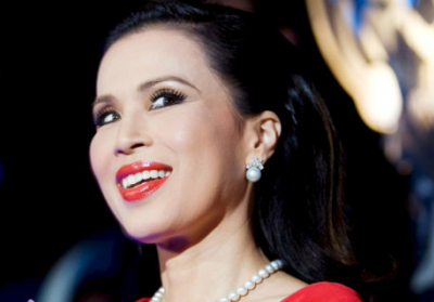 Сестра короля Таиланда решила идти в премьеры: монарх возмутился