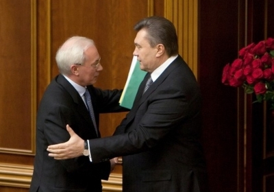 Микола Азаров, Віктор Янукович. Фото: AFP
