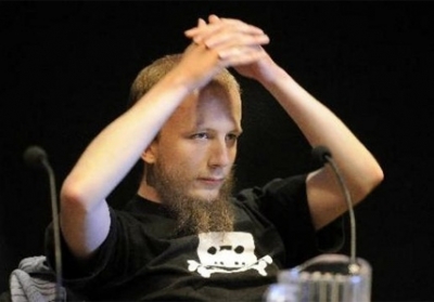 Шведський суд удвічі скоротив термін ув’язнення співзасновника The Pirate Bay