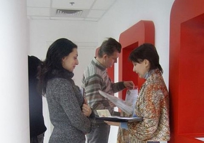 У Мінську міліція фіксує паспортні дані відвідувачів західних посольств