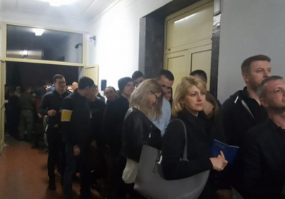 Голосование в Варшаве продолжилось после закрытия участка