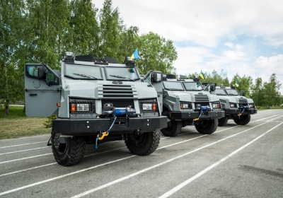 Спецназу КОРД передали три мощных бронеавтомобиля 