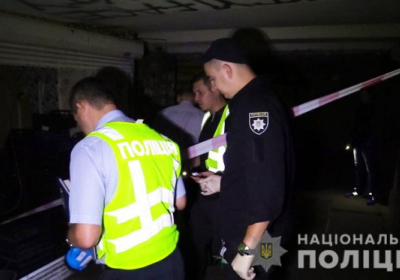 В Киеве в подземном переходе на Лобановского зарезали мужчину