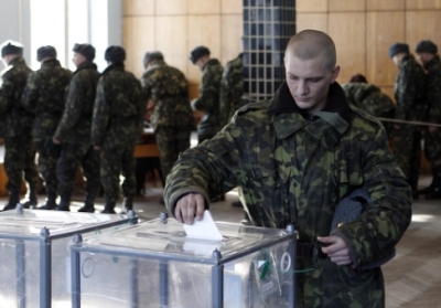 Около 50 тысяч военнослужащих не смогут проголосовать на выборах