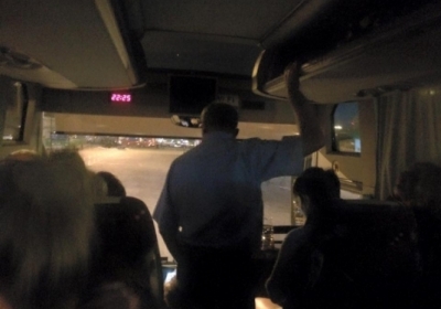 Водії автобусу, який потрапив в аварію в Польщі, порушують правила перевезення пасажирів, - фото