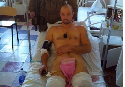 Боец из зоны АТО, который потерял обе ноги, нуждается в помощи в протезировании