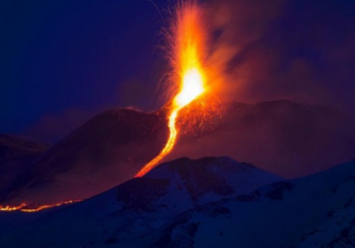 Из-за извержения вулкана Этна на Сицилии пострадали десять человек, - ФОТО