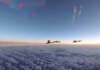 ВВС США показали перехвата российских истребителей над Балтией - ВИДЕО