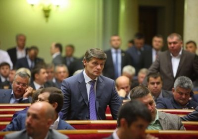 Депутаты не захотели просить Президента ввести военное положение в Донбассе