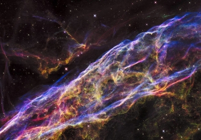 Хаббл сделал снимок обломков звезды, что взорвалась 8 тысяч лет назад
