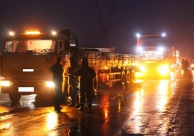 Пограничники задержали два грузовика с углем на Донбассе