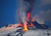 Вулкан Етна. 6 січня 2012.