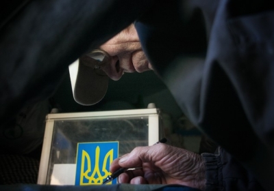 Представители окружных комиссий просят не признавать выборы на Луганщине