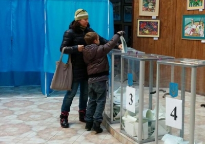 По мажоритарке на Днепропетровщине в Раду проходят два кандидата от 