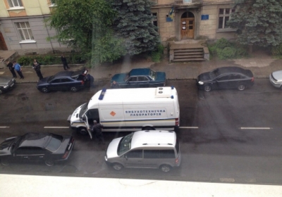Во Львове произошел взрыв возле райотдела МВД: милиционер получил ранения