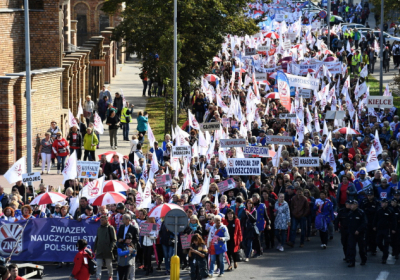 В Варшаве прошел многотысячный протест работников бюджетной сферы