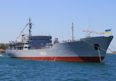 Россия разбирает на запчасти украинские военные корабли в Крыму