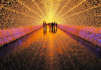 Зимовий фестиваль світла в Японії
