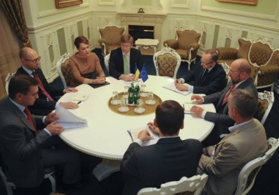 Яценюк и Шульц обсудили синхронную ратификацию Соглашения об ассоциации в Киеве и Брюсселе 