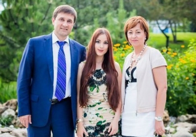Губернатор Донецка послал дочку на учебу в Англию