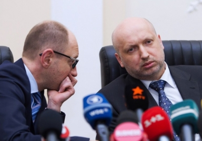 Кожем’якін пояснив, чому Яценюк і Турчинов пішли з засідання 