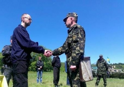 Яценюк побував у таборі антитерористичної операції в районі Слов'янська