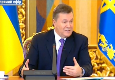 Янукович закликає Пшонку відзвітувати про розгін Євромайдану за круглим столом