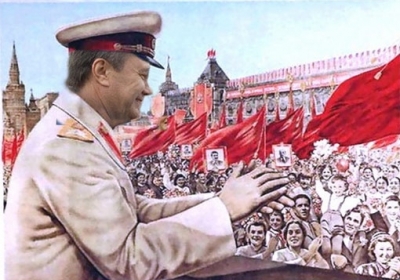 Янукович, шукаючи засобів боротьби з Євромайданом, звернувся до старого підручника Сталіна