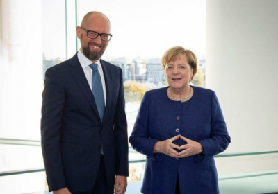 Яценюк после встречи с Меркель: Украина на повестке дня персонально канцлера ФРГ