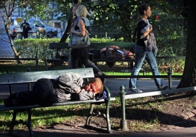 Безпритульна Польща: в країні рекордно зросла кількість безхатьків
