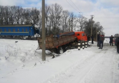 На Хмельниччині потяг зіткнувся із вантажівкою