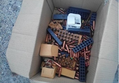 В торговом центре Артемовска найден склад боеприпасов российского производства, - фото