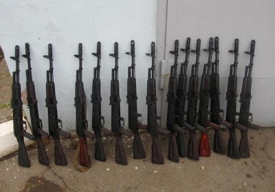 Міліція Києва затримала банду торговців зброєю