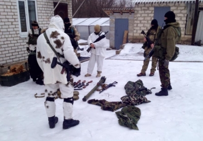 Розвідники виявили  збройний схрон російських терористів на Луганщині,- фото