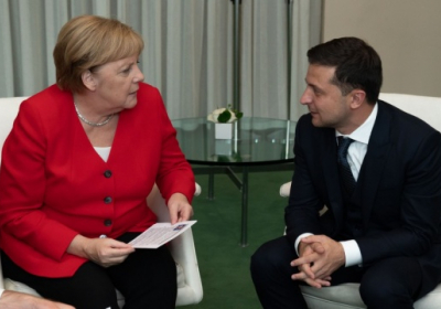 Зеленський і Меркель зустрінуться у Берліні за вечерею