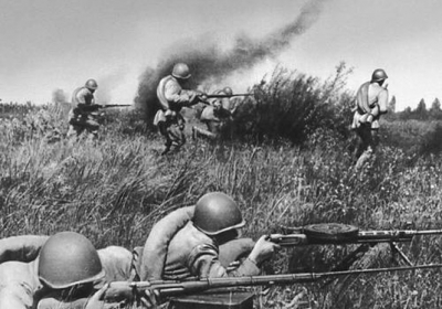 Сейм Латвии одобрил сравнение ветеранов, воевавших против СССР и нацистской Германии