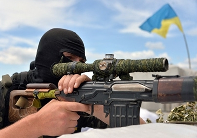 В результате обстрела под Мариуполем ранен один украинский военный